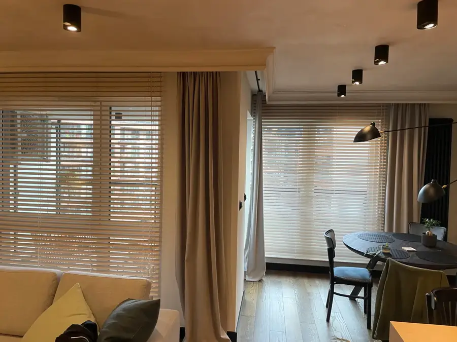 Żaluzje — realizacja u klienta w Wieliczce: Żaluzje drewniane · apartament